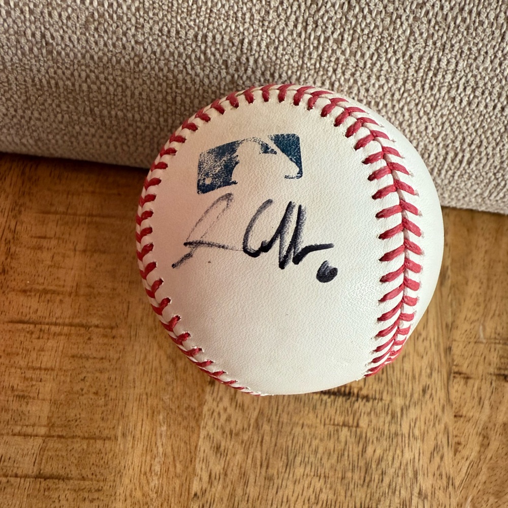 Autographed Milwaukee Brewers Baseball -Chourio, Hoskins, Ortiz, Frelick, Turang - Picture 3 of 5